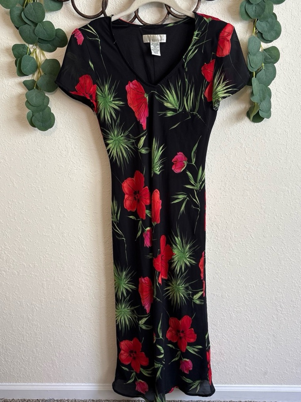 Vintage 90s Red and Black Floral Whimsigoth Maxi Dress❤️